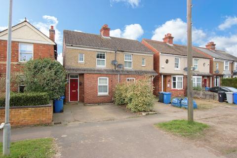 Stamford Road, Geddington, NN14 2 bed semi