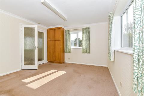 Station Road, Goudhurst, Cranbrook, Kent 3 bed end of terrace house for sale