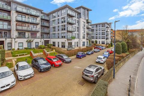 McKenzie Court, Maidstone, Kent 2 bed ground floor flat for sale