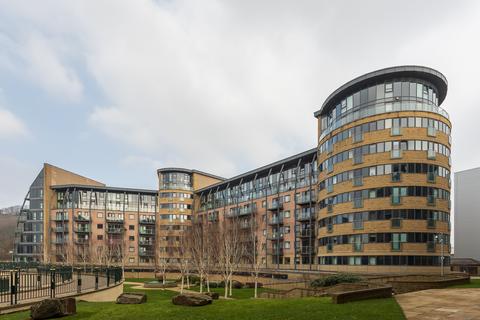 Salts Mill Road, Shipley BD17 2 bed flat for sale