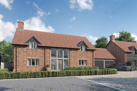 Common Mead Lane, Gillingham 4 bed detached house for sale