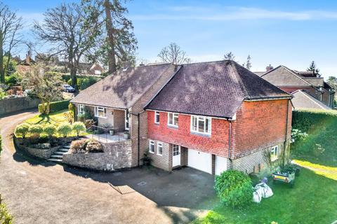 Courts Mount Road, Haslemere GU27 3 bed house for sale