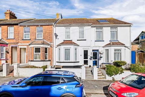 Ernwell Road, Folkestone, CT19 3 bed terraced house for sale