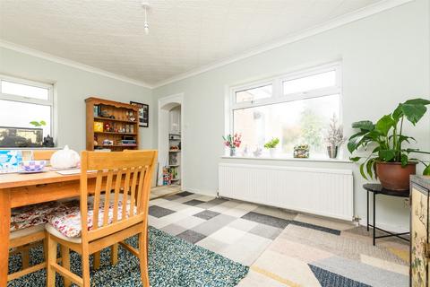 Woodlands Avenue, Sidcup, Kent 2 bed semi