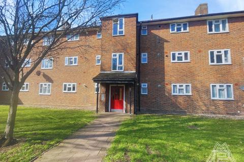 Cam Green, South Ockendon, Essex, RM15 1 bed flat for sale