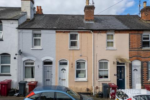 Blenheim Gardens, Reading RG1 2 bed terraced house for sale