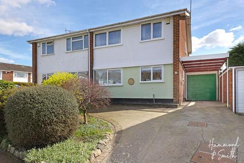 Thornhill, Epping CM16 3 bed semi