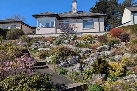 Cragside, 30 Highfield Road... 2 bed detached bungalow for sale
