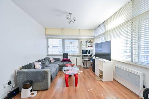 Newington Causeway, Borough, London, SE1 2 bed flat for sale