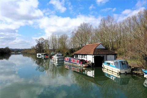 Hardwick, Whitchurch on Thames... 1 bed detached house for sale