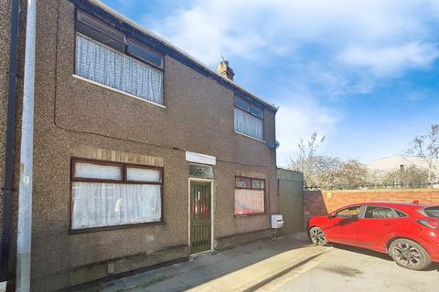 Cleveland Street, Lincolnshire DN31 3 bed end of terrace house for sale