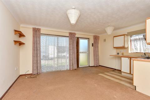 Hazeldene Close, Sheerness ME12 2 bed semi