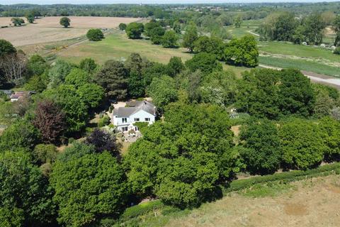 Farnham, Saxmundham, Suffolk, IP17 4 bed detached house for sale