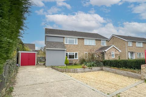 Thame, Oxfordshire 3 bed property for sale