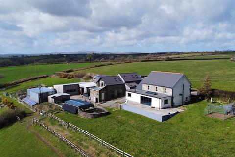 Cwmfelin Boeth, Whitland 6 bed property with land for sale
