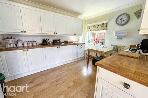 Meadowlands, March 2 bed detached bungalow for sale