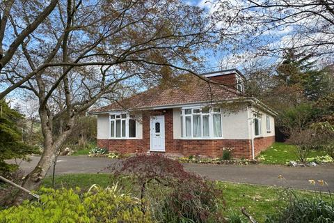 Taunton TA2 3 bed detached bungalow for sale