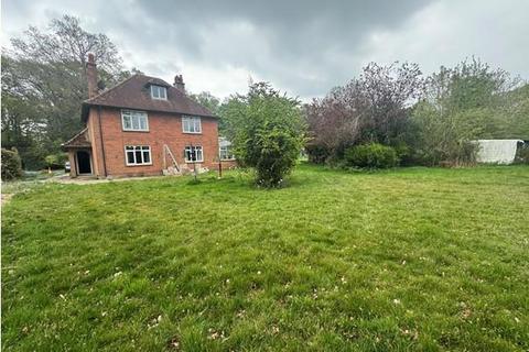 Burghclere,  Hampshire,  RG20 4 bed detached house for sale
