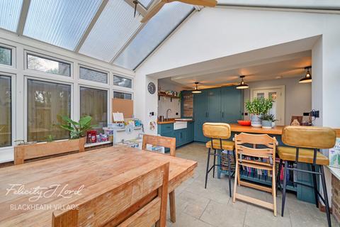 Kenilworth Gardens, London 3 bed end of terrace house for sale