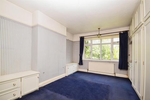 Copse Avenue, West Wickham, Kent 3 bed semi