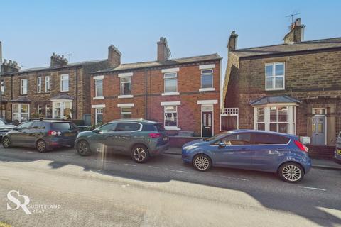 Hayfield Road, Chapel