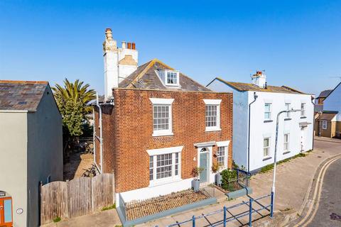Island Wall, Whitstable 4 bed detached house for sale