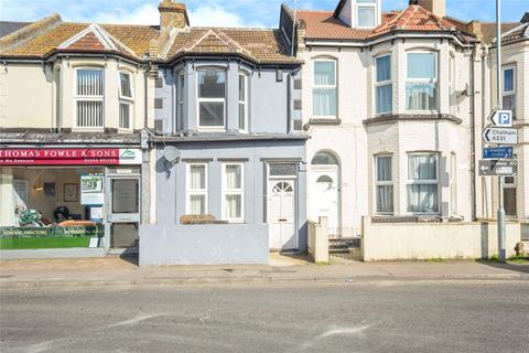 Balmoral Road, Kent ME7 2 bed terraced house for sale