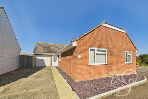 Woodfield Drive, West Mersea CO5 3 bed detached bungalow for sale