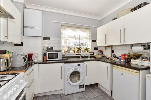 Sandown Road, Sandown, Isle of Wight 2 bed ground floor flat for sale