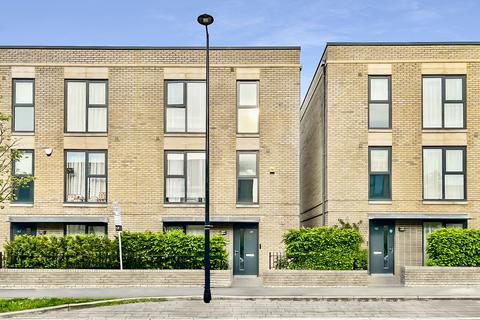 Trumpington, South Trumpington CB2 5 bed semi