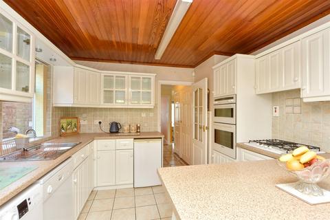 Northumberland Road, Gravesend DA13 4 bed chalet for sale