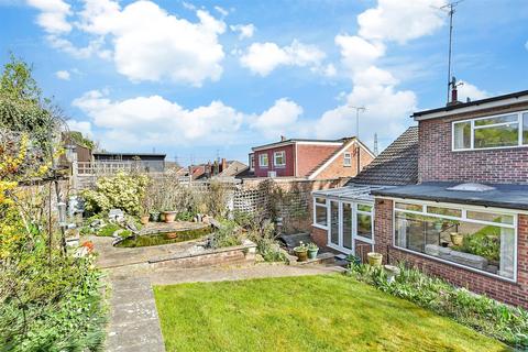 Northumberland Road, Gravesend DA13 4 bed chalet for sale