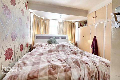 Warley Avenue, Hayes 4 bed semi