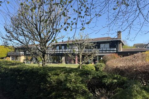 11 Lark Valley Court, Lark Valley... 2 bed apartment for sale