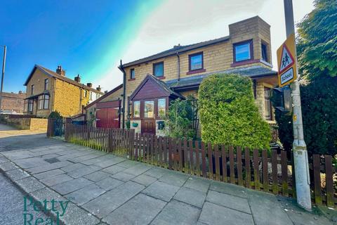 Walton Lane, Nelson 3 bed end of terrace house for sale