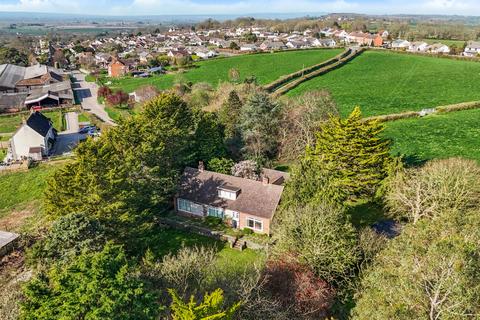 Whitley Lane, Ashcott, TA7 3 bed detached house for sale