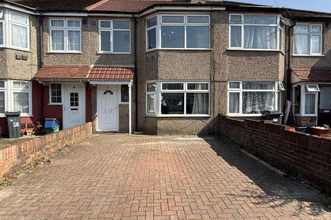 Manor Avenue, HOUNSLOW, Greater... 3 bed semi