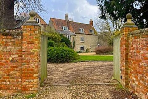 Mill Lane, Islip 5 bed semi