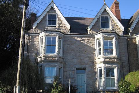 11 Greenbank, Penzance TR18 1 bed flat for sale