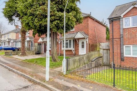Whetstone Grove, Wolverhampton 2 bed semi