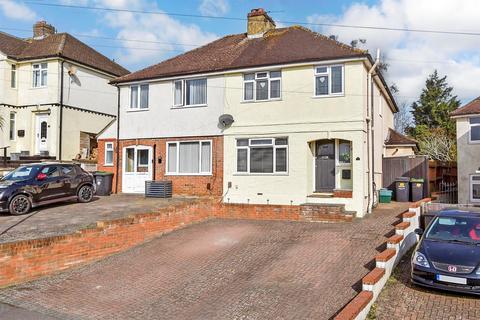 Fernleigh Rise, Ditton, Aylesford, Kent 4 bed semi