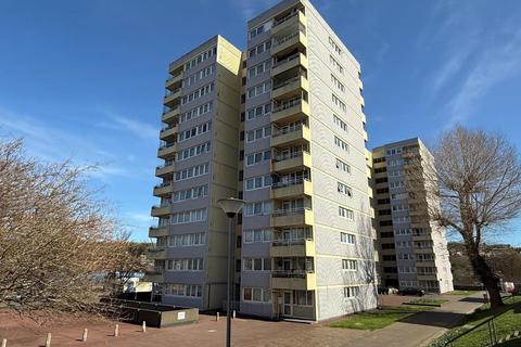 100 Regent Court, Bryant Street... 2 bed flat for sale