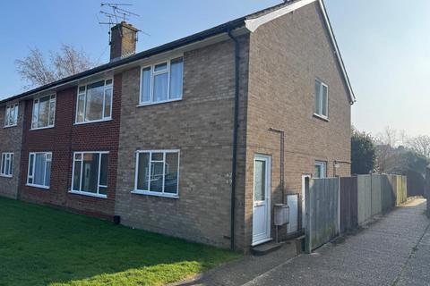49 Raymond Avenue, Canterbury, Kent 2 bed flat for sale