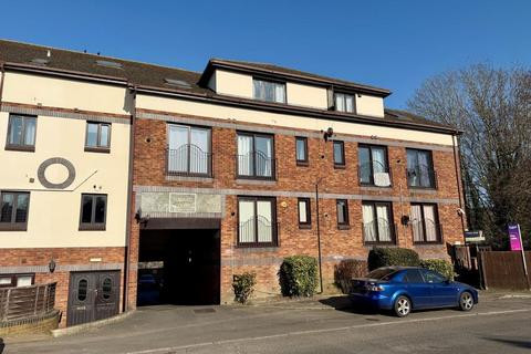 43 Edward Court, Capstone Road... 1 bed flat for sale
