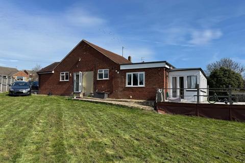 10 Hudson Close, Sturry, Canterbury... 3 bed detached bungalow for sale