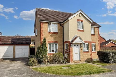 Cedar Avenue, Doddington, PE15 5 bed detached house for sale