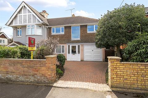 Ambleside Road, Lightwater, Surrey, GU18 4 bed semi
