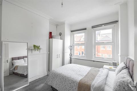 Leverson Street, Furzedown, SW16 3 bed maisonette for sale