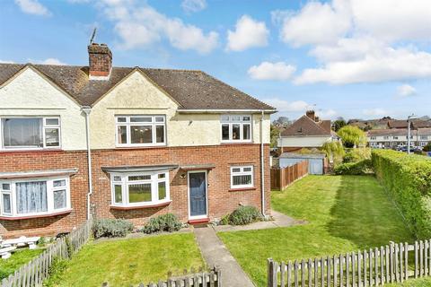 South Avenue, Sittingbourne ME10 3 bed semi