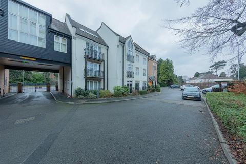 Honeywell Close, Oadby LE2 9 bed flat for sale